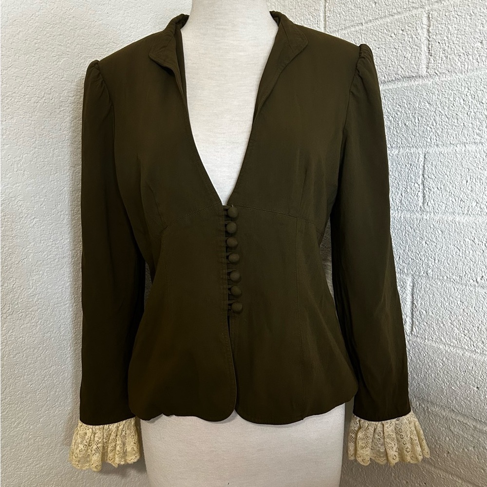 Romantic Dark Academia, Preppy Goth Vintage Blazer, Lace Cuffs|, button details